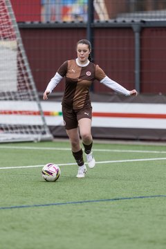Bild 372 - wBJ FC St. Pauli - Walddoerfer SV : Ergebnis: 3:4